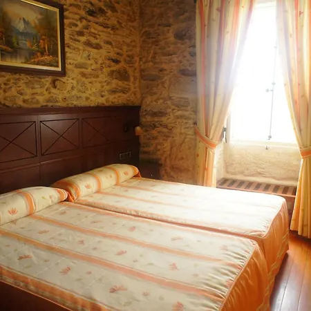 מלון Mirador Da Ribeira Viana do Bolo