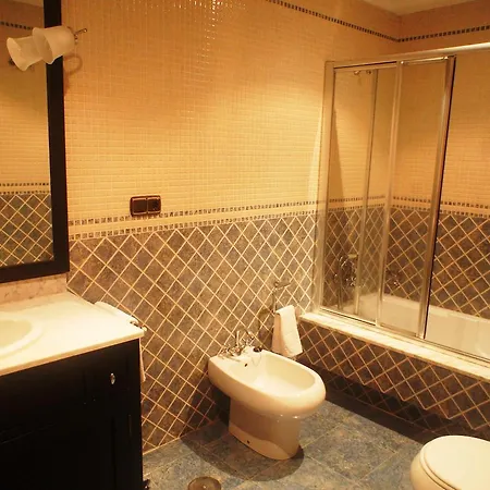 מלון Mirador Da Ribeira Viana do Bolo